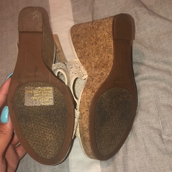 Worn twice LUCKY BRAND wedges 4” heel - Picture 4 of 7